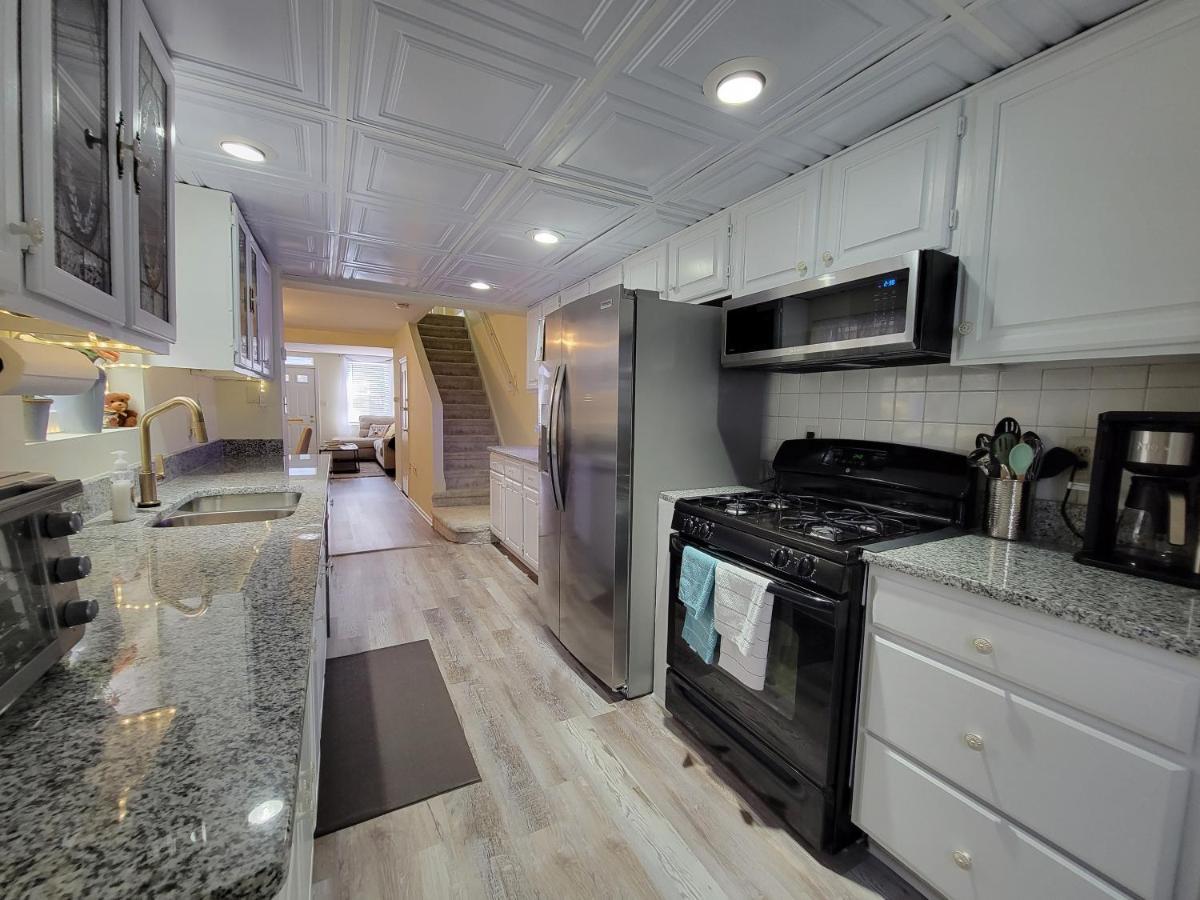 The Iris - A Cheerful Midtown Getaway Villa Harrisburg Exterior photo